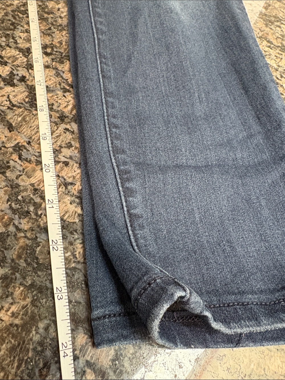 Dark Wash Light Distress Ankle Skinny  Abby Sz 10 P